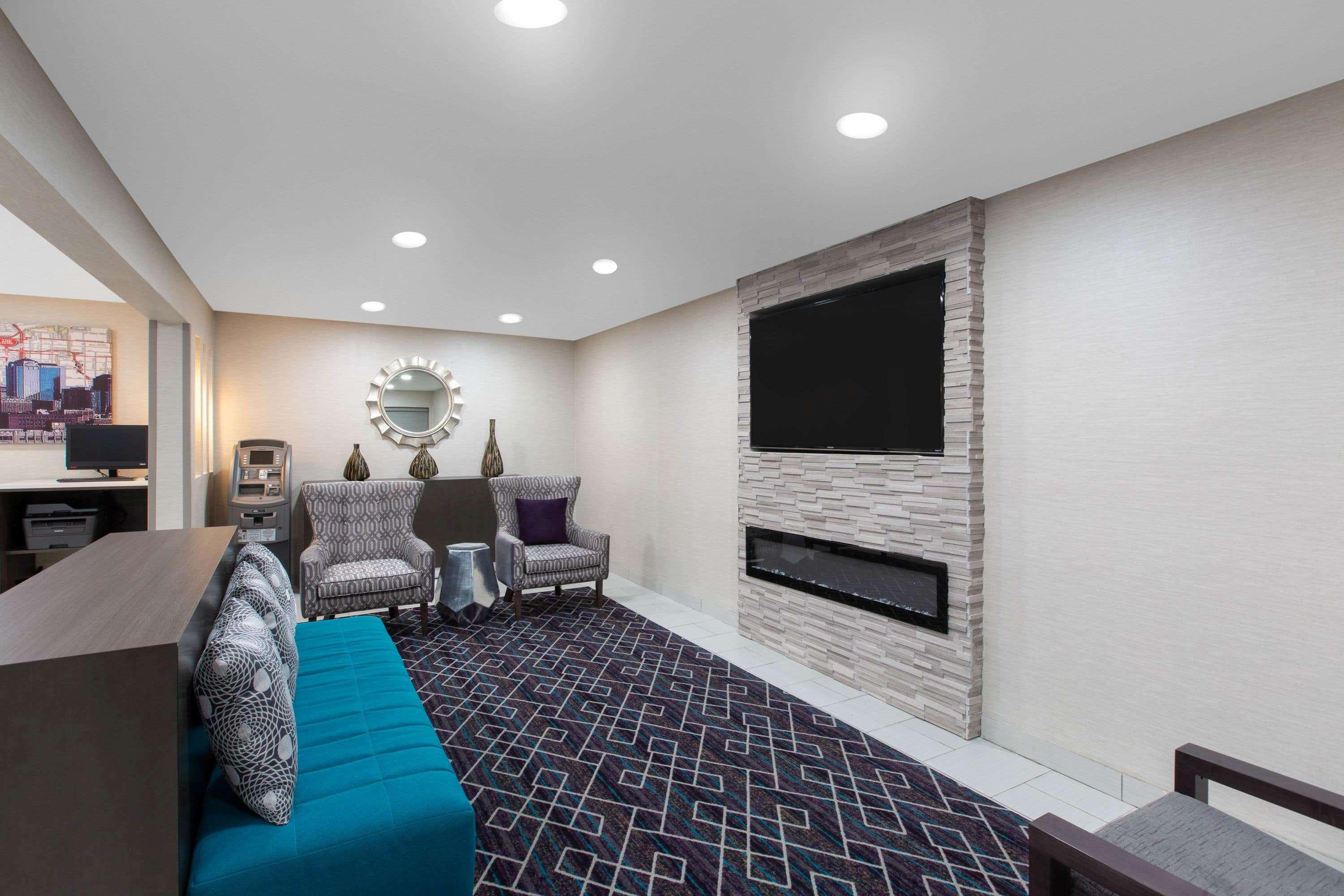 Hotel La Quinta By Wyndham Blue Springs Extérieur photo